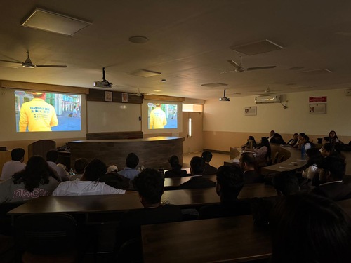 Image for article ​भारत: कॉलेज परिसर में वृत्तचित्र प्रदर्शन से चीन में उत्पीड़न के बारे में जागरूकता बढ़ी