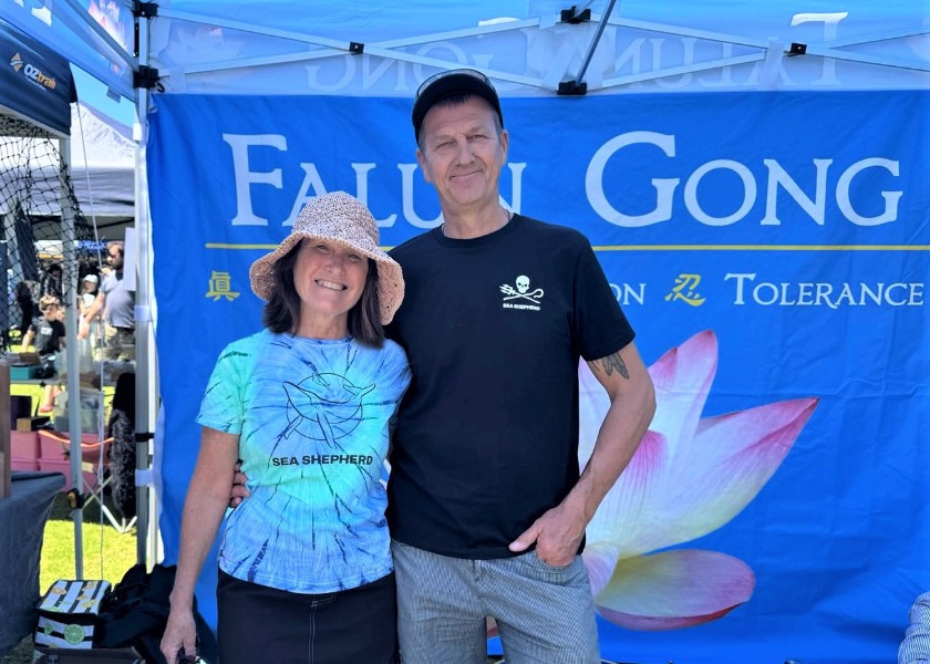 Image for article ​ऑस्ट्रेलिया: पश्चिम ऑस्ट्रेलिया सामुदायिक मेले में लोगों ने फालुन दाफा के प्रति अपना समर्थन व्यक्त किया